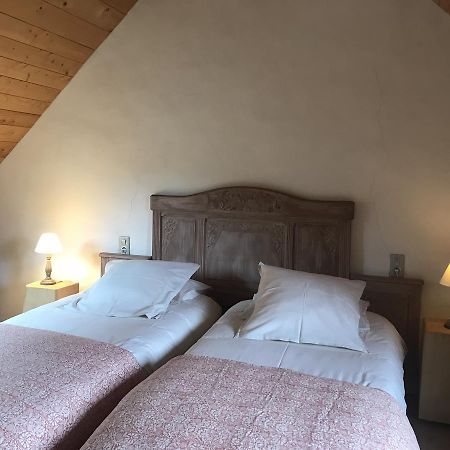 Bed And Breakfast La Fontaine Blanche Melgven Esterno foto