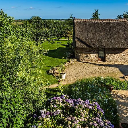 Bed And Breakfast La Fontaine Blanche Melgven Esterno foto