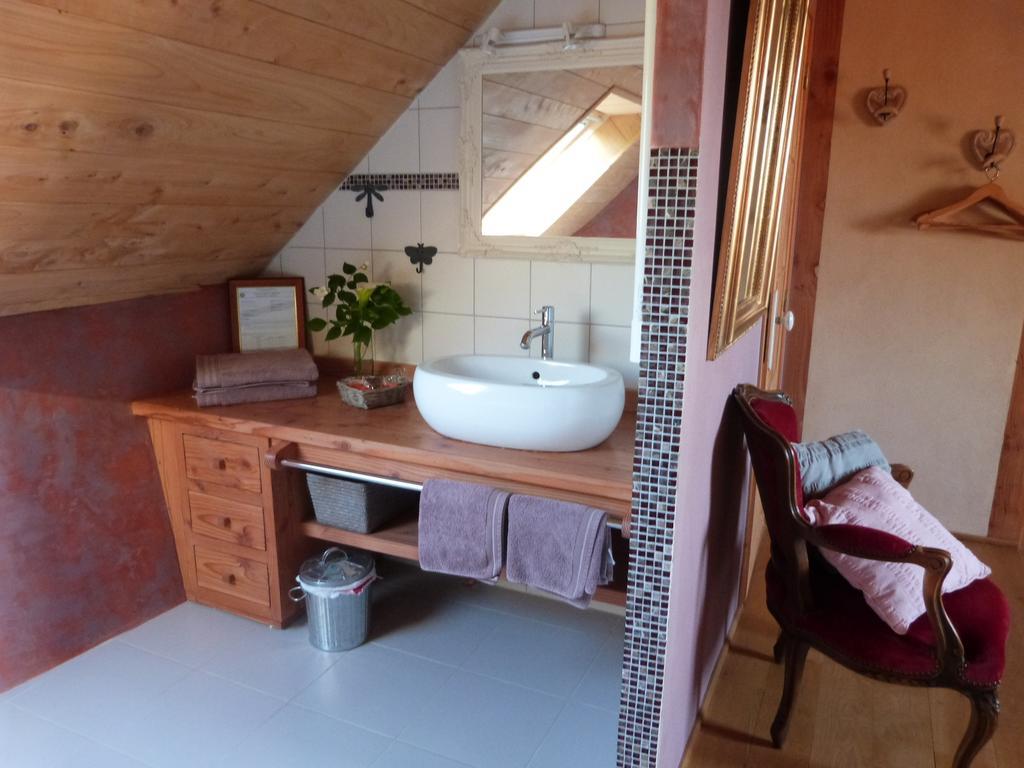 Bed And Breakfast La Fontaine Blanche Melgven Camera foto
