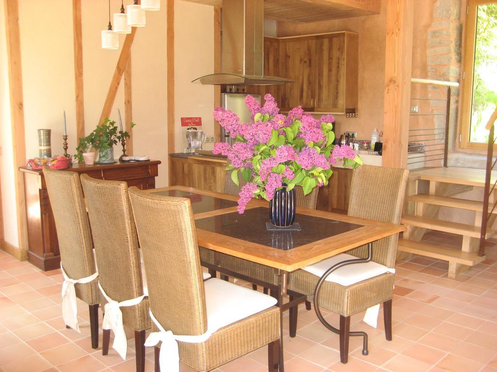 Bed And Breakfast La Fontaine Blanche Melgven Esterno foto